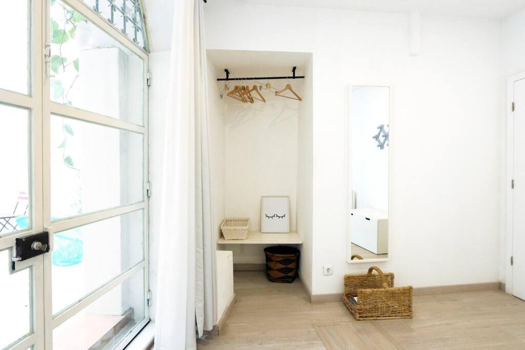 Appartement Alfama'S Hidden Terrace Gem à Lisboa Extérieur photo
